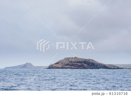 Gardner Islet in Galapagos, Ecuador Gardner Islet in Galapagos, Ecuador 61310716