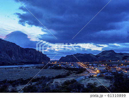 El Chalten at twilight, Patagonia, Argentina 61310899