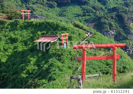 【石川県】能登半島 関野鼻弁財天 【石川県】能登半島 関野鼻弁財天 61312291