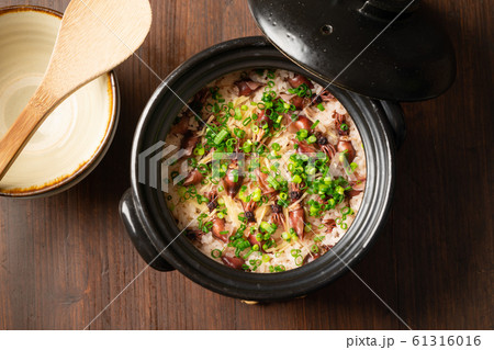 ホタルイカの炊き込みご飯 61316016