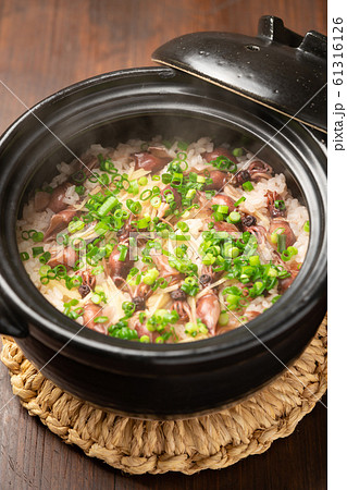 ホタルイカの炊き込みご飯 61316126