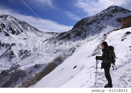 立山（雄山、浄土山）と登山者　撮影場所：室堂 61318933
