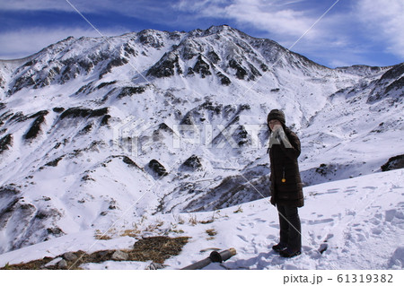立山（雄山）と登山者　撮影場所：室堂 61319382