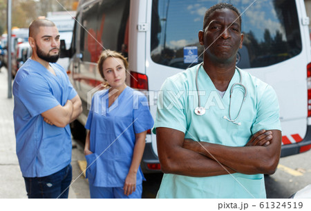 Portrait of afro emergency doctor 61324519