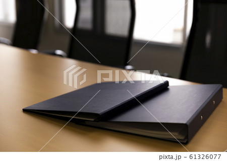 会議室　資料　写真素材 61326077