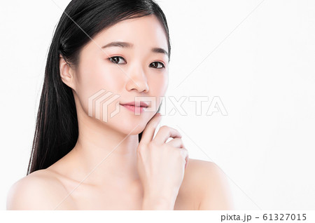 Beautiful Young Asian Woman with Clean Fresh Skin, 61327015