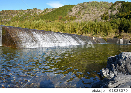 四万十川上流域の堰堤 四万十川上流域の堰堤 61328079