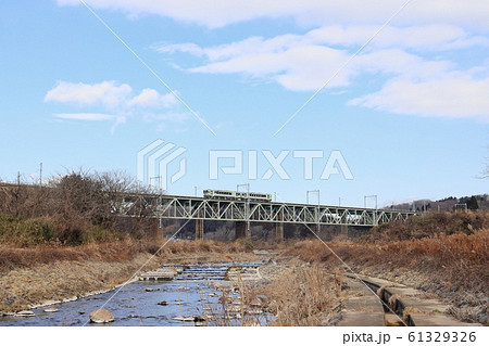 黒川橋梁を渡るキハ110系気動車 黒川橋梁を渡るキハ110系気動車 61329326