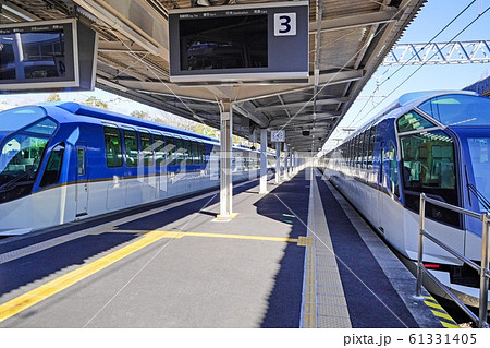 賢島駅に停車中の観光特急 しまかぜ の写真素材