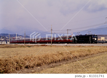 1996年　上越線を走るEF5861クリスマストレイン 61331741