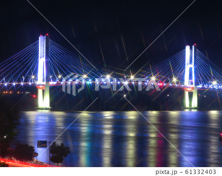 夜景 三千浦大橋 足 61332403