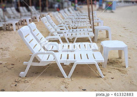 Chair relaxing on the beach 61332883