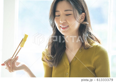 韓国人 女性 女 61333379