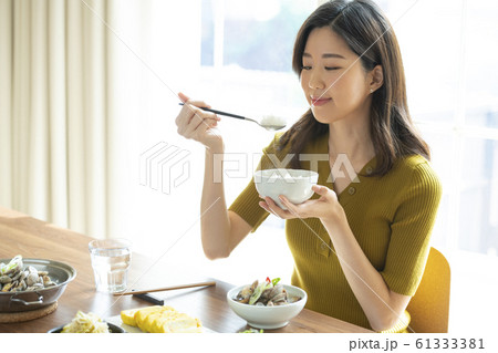 韓国人 女性 女 61333381