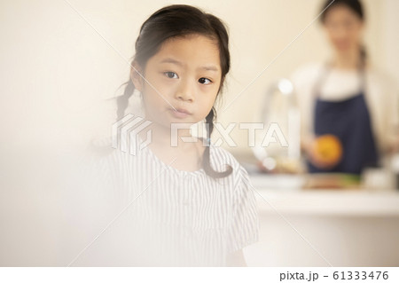 韓国人 少女 人物 61333476
