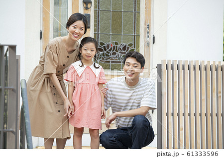 韓国人 家族 ファミリー 61333596