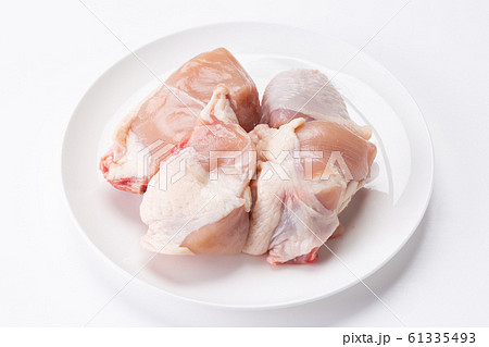 鶏肉（水炊き用骨つき肉） 61335493