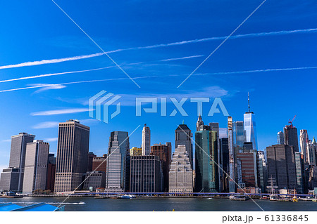 《ニューヨーク》マンハッタンの眺め・ブルックリンハイツプロムナード 61336845