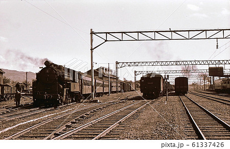 昭和44年　美唄鉄道4号機と国鉄D51　美唄駅　北海道 61337426