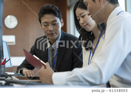 韓国人 女性 女 61338003