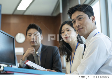 韓国人 女性 女 61338005