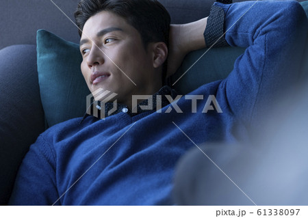 韓国人 若い男 若い男性 61338097