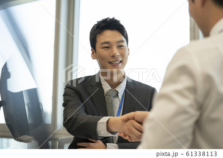 韓国人 男 男性 61338113