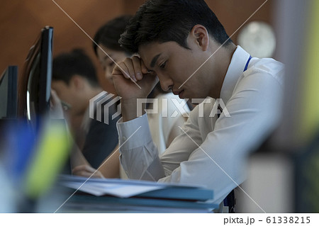 韓国人 男 男性 61338215
