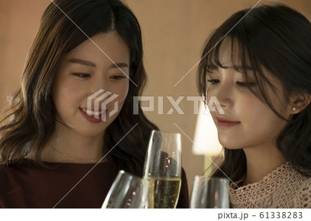 女性 女 女の子 61338283