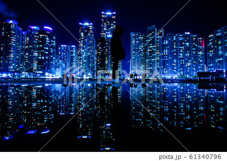 建築物 反射 反影 61340796