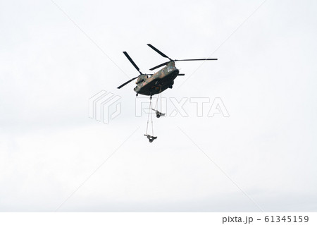陸上自衛隊 CH-47J/JA 大型輸送ヘリコプター チヌーク 陸上自衛隊 CH-47J/JA 大型輸送ヘリコプター チヌーク 61345159