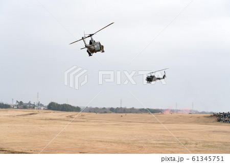 陸上自衛隊 UH-1J 多用途ヘリコプター 61345751