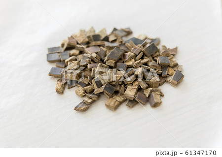 漢方 生薬 トチュウ 杜仲 漢方 生薬 トチュウ 杜仲 61347170