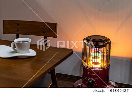 レインボーストーブとコーヒー 61349427