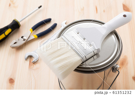 ペンキ ペンキ 61351232