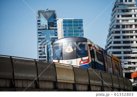 Bangkok skytrain pass Chong Nonsri station 61352803