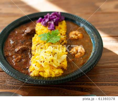 あいがけスパイスカレー あいがけスパイスカレー 61360378