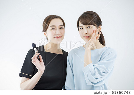 メイクアップアーティスト　　 61360748