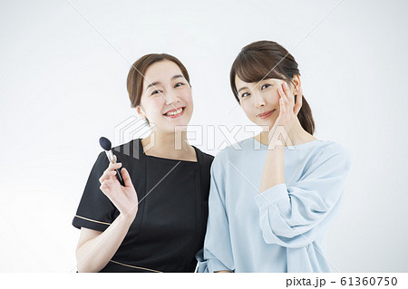 メイクアップアーティスト　　 61360750