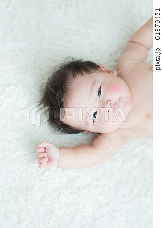 6ヶ月のかわいい赤ちゃんの写真素材