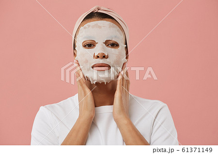 Beauty Treatment Beauty Treatment 61371149