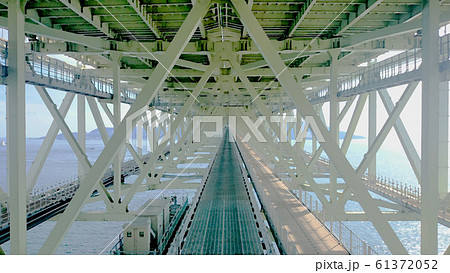 明石海峡大橋　吊り橋内部 61372052