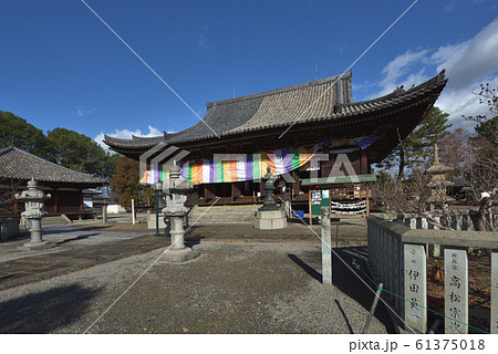 鶴林寺　国宝の本堂 61375018