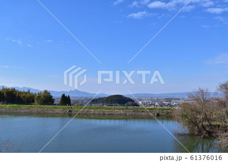 井寺池から見る箸墓古墳 61376016