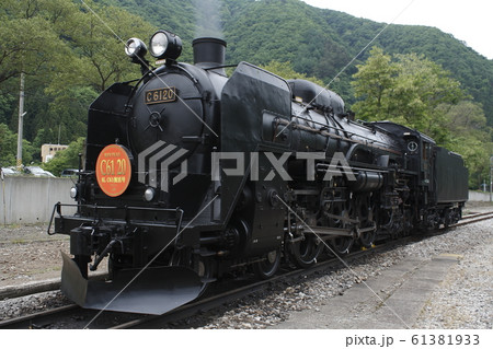 上越線水上駅の転車台広場(C61蒸気機関車/快速C61復活号) 上越線水上駅の転車台広場(C61蒸気機関車/快速C61復活号) 61381933