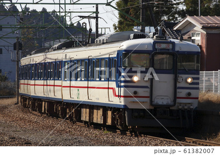終焉近い信越本線115系（一次新潟色・快速） 61382007