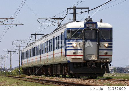 終焉近い信越本線115系（一次新潟色・快速） 61382009