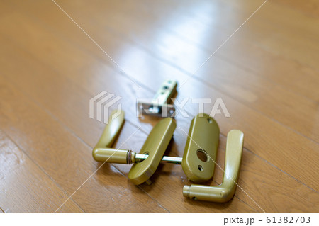 ドアノブの取り換え工事 部品 61382703