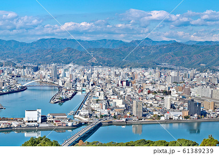 【五台山展望台から高知市内】 (高解像度版) 高知県高知市吸江 【五台山展望台から高知市内】 (高解像度版) 高知県高知市吸江 61389239