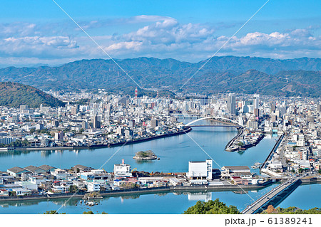 【五台山展望台から高知市内】 (高解像度版) 高知県高知市吸江 【五台山展望台から高知市内】 (高解像度版) 高知県高知市吸江 61389241